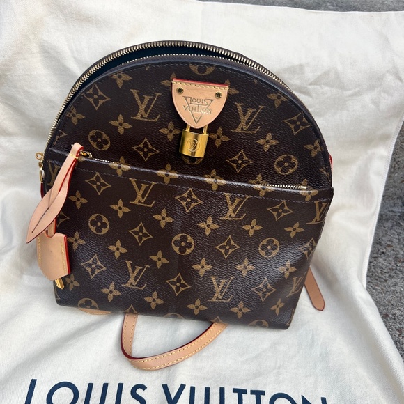 Louis Vuitton Moonback Pack Monogram - Picture 1 of 4